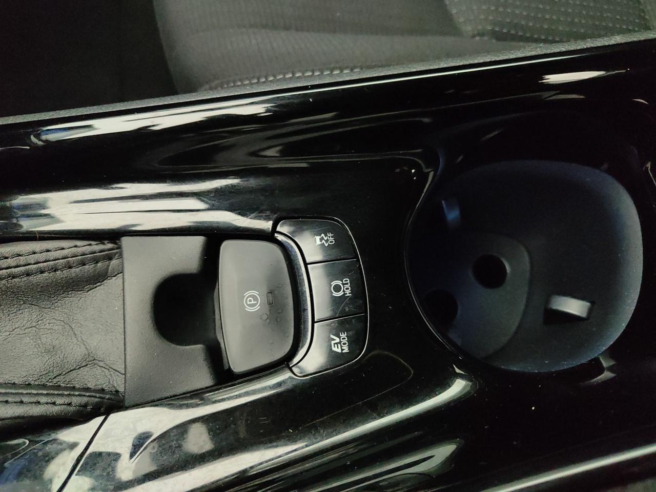 TOYOTA C-HR I 2016 1.8H 98CV TREND E-CVT