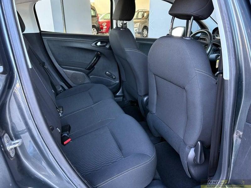 Peugeot 208 PureTech 82 5p. GPL Active