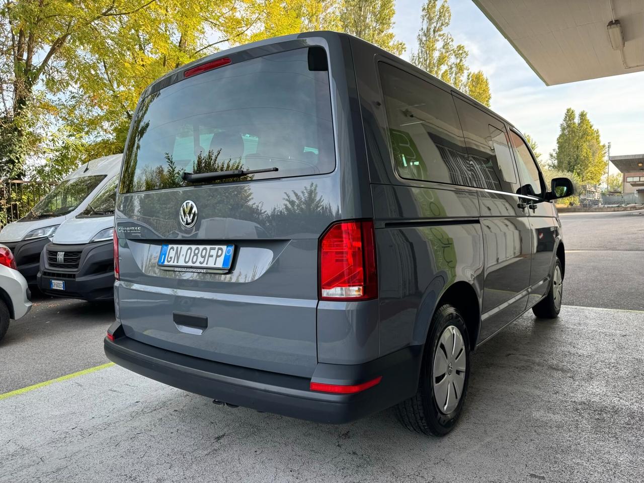 Volkswagen Caravelle T6.1 2.0TDI TREND GARANZIA24M