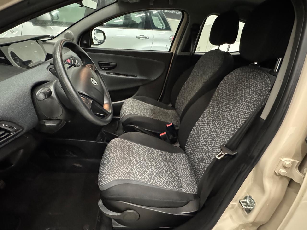 Lancia Ypsilon 1.2 69 CV 5 porte GPL Ecochic Elefantino Blu