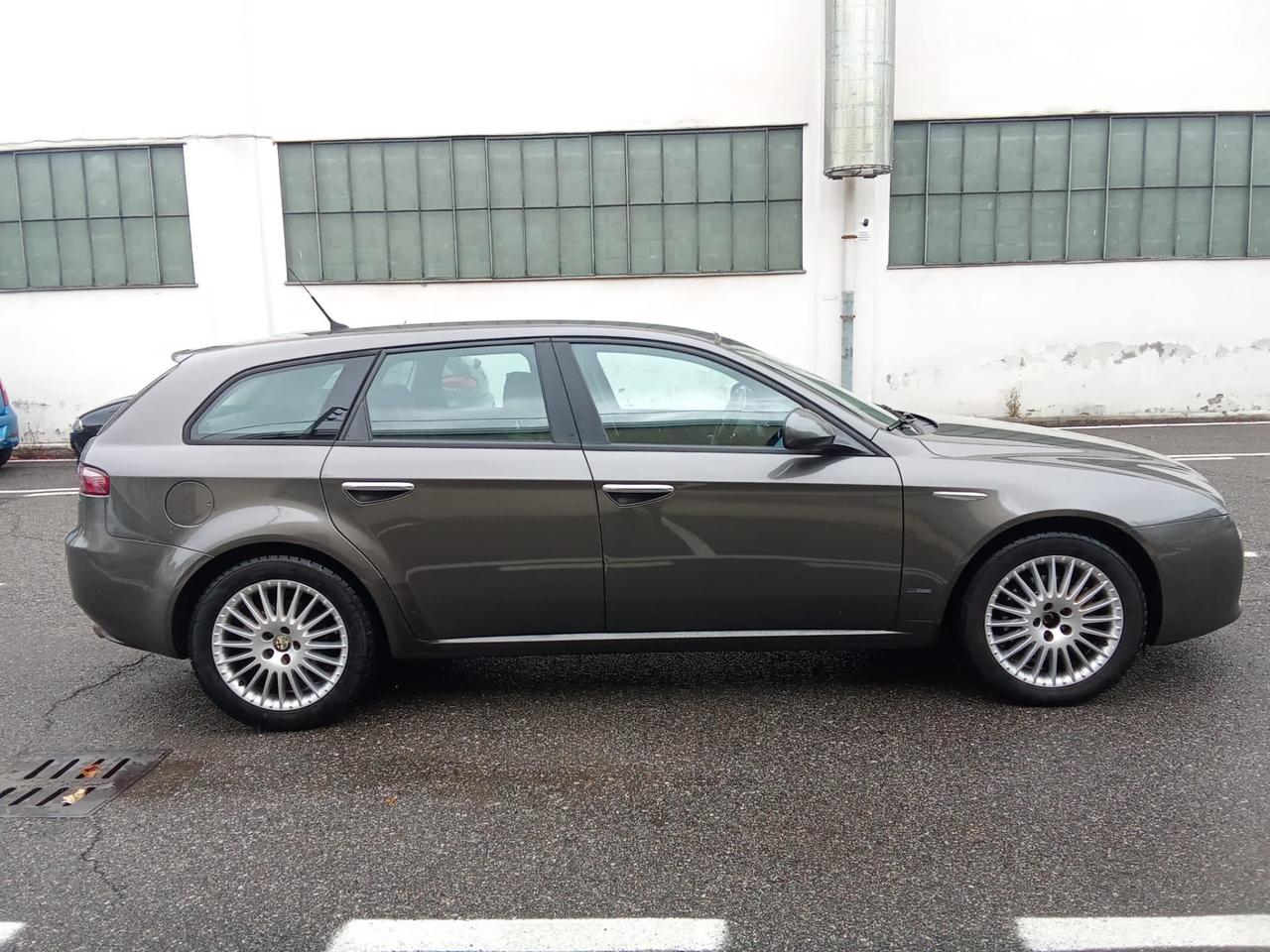 Alfa Romeo 159 2.2 JTS 16V Sportwagon Exclusive