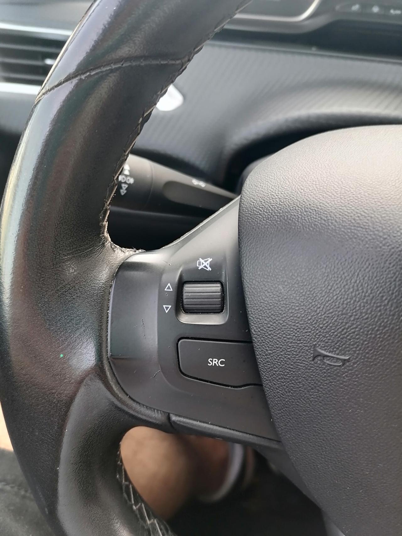 Peugeot 2008 1.6 BlueHDi 120 ALLURE 2017