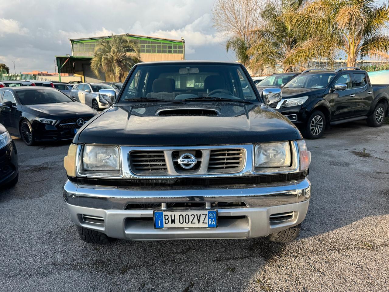 Nissan Navara double cab 2.5 tdi MOTORE NUOVO