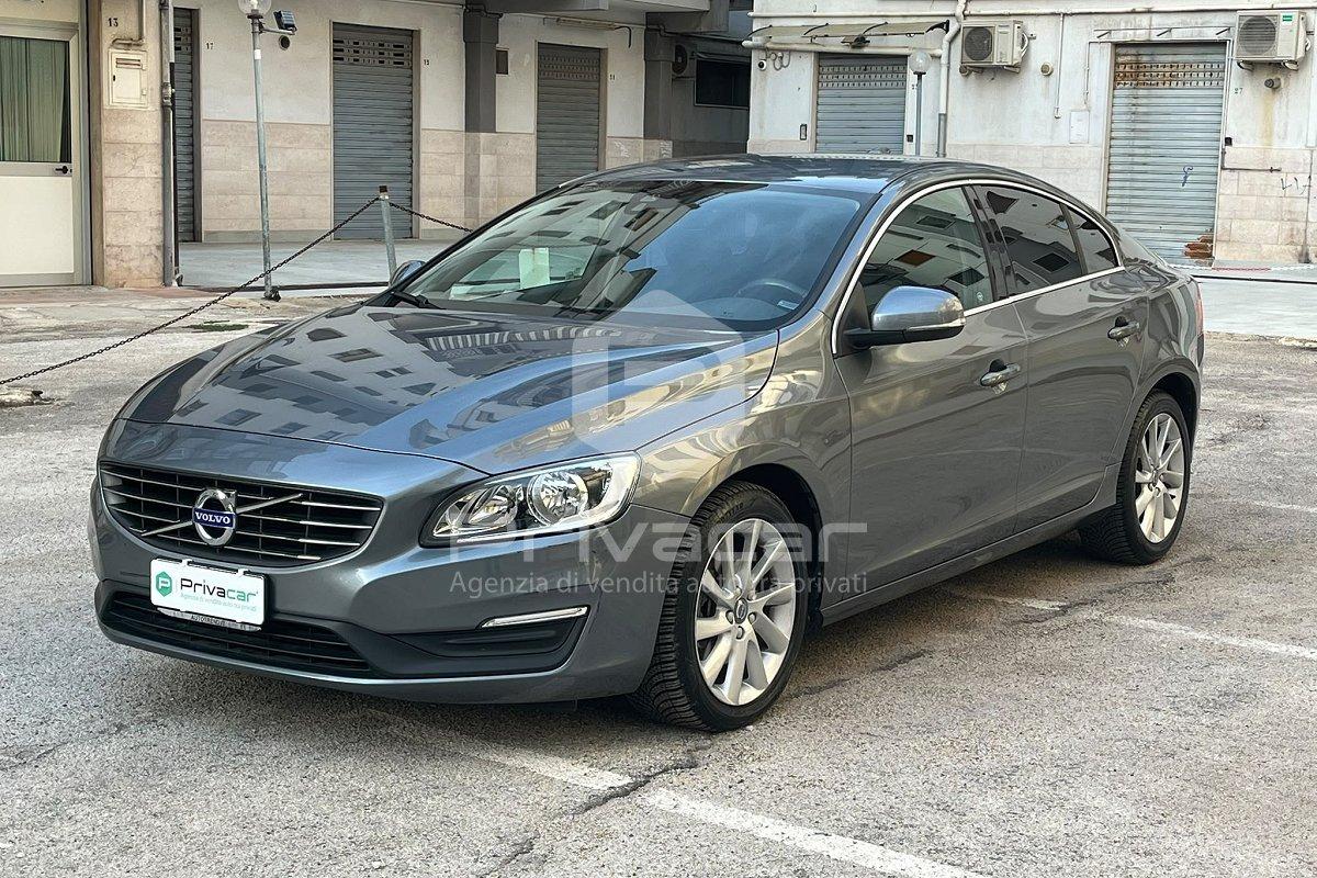 VOLVO S60 D2 Geartronic Momentum