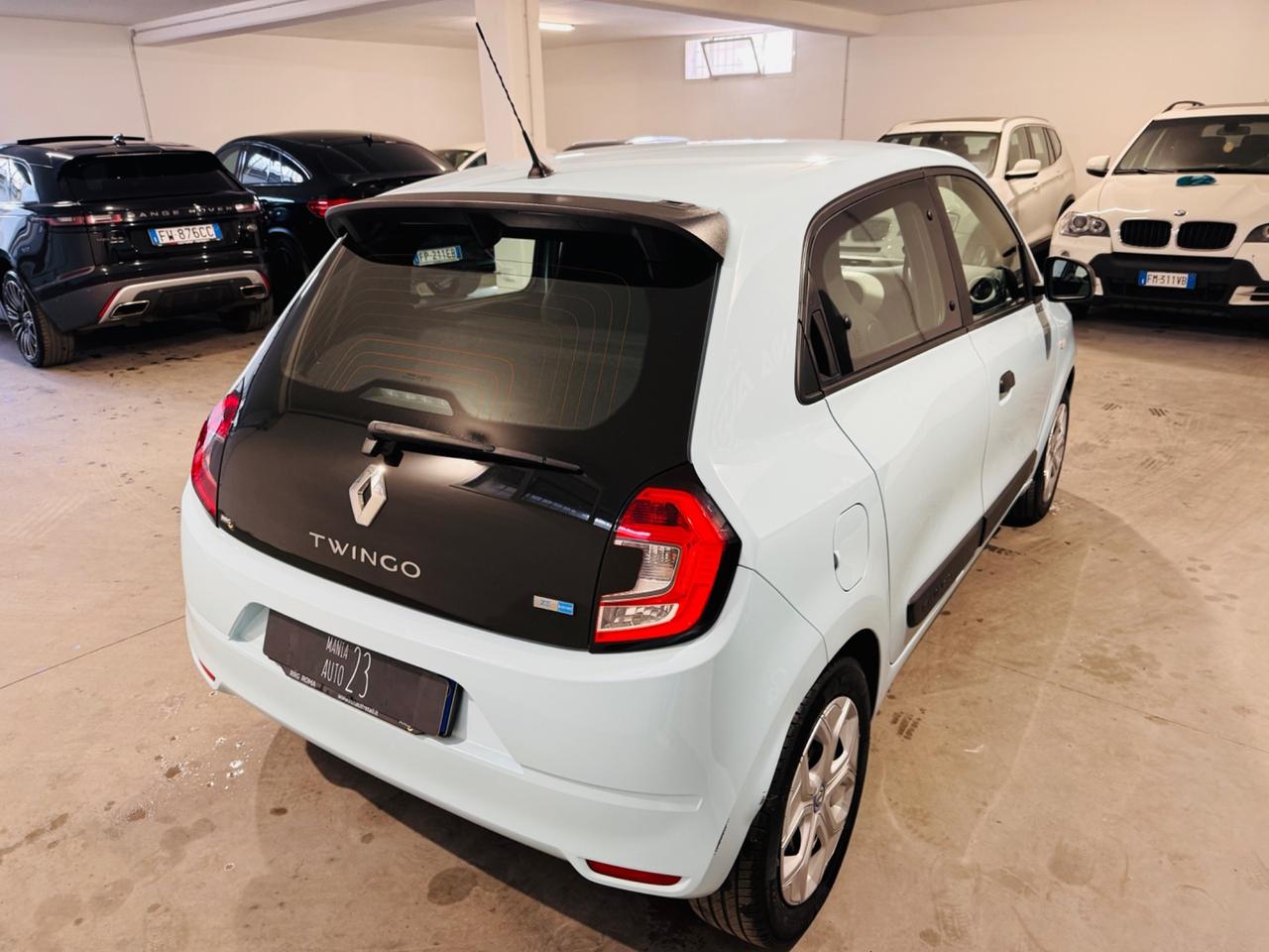 Renault Twingo 22KW TOTAL ELETRIC*200 KM AUTONOMIA*NEOPATENTATI*
