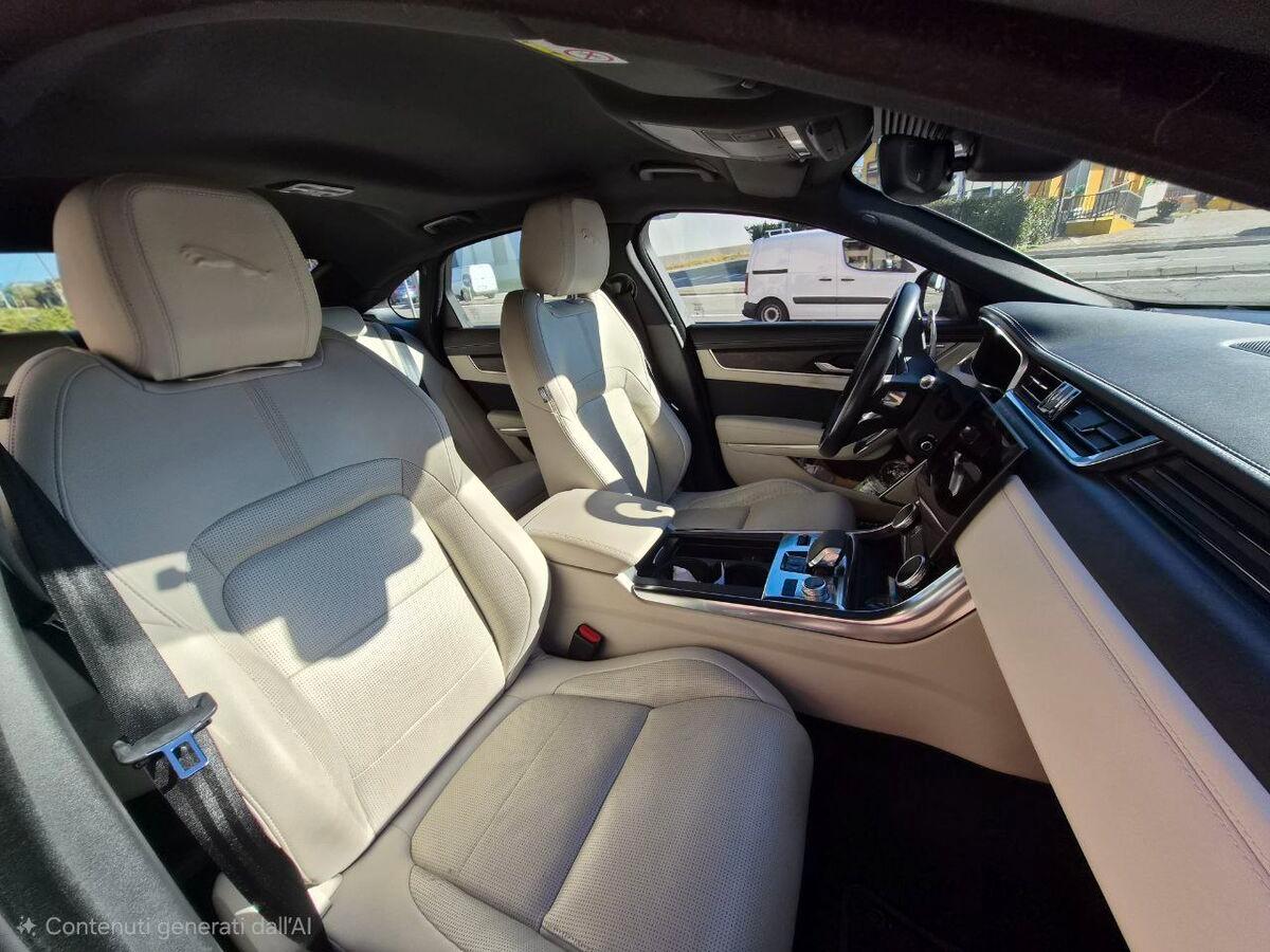 Jaguar XF II Berlina 2021 2.0d i4 mhev R-Dyn.HSE rwd 204cv auto