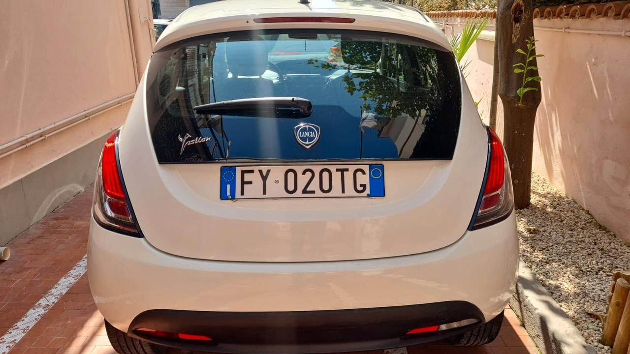 Lancia Ypsilon 1.2 69 CV 5 porte S&S Elefantino Blu