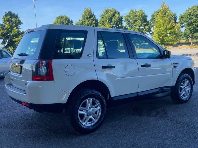 LAND ROVER Freelander 2.2 TD4 SW SE