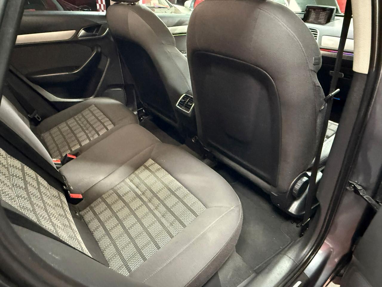 Audi Q3 2.0 TDI 140cv S-LINE - 2012