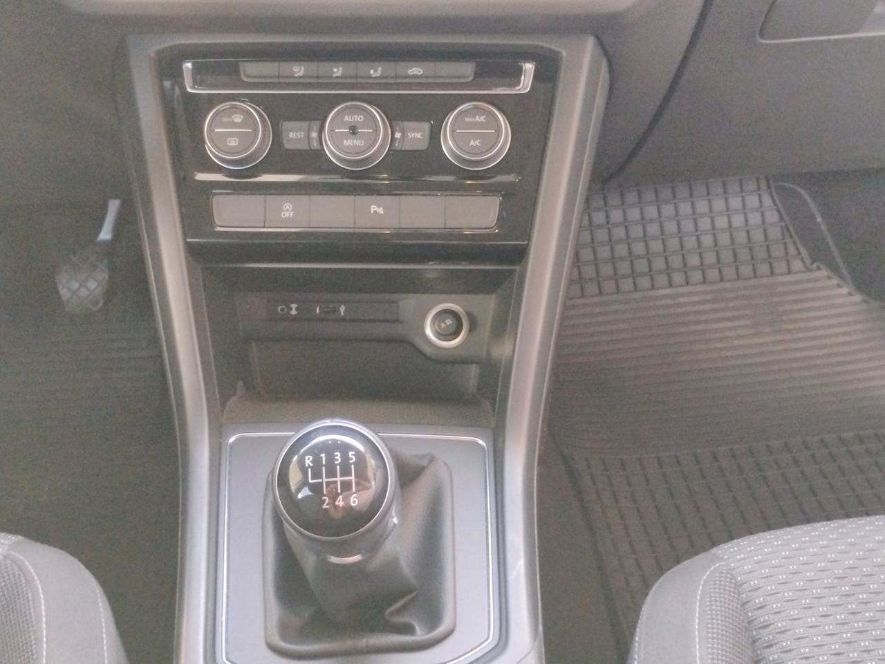 Volkswagen Touran 1.6 tdi Highline 115cv.NAVI.UNICO PROPRIETARIO