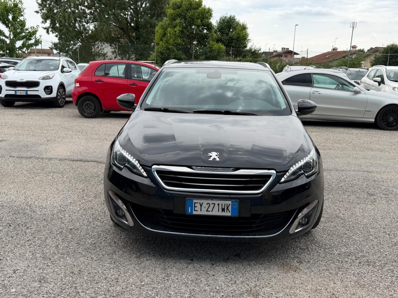 Peugeot 308 BlueHDi 120 S&S EAT6 SW Allure