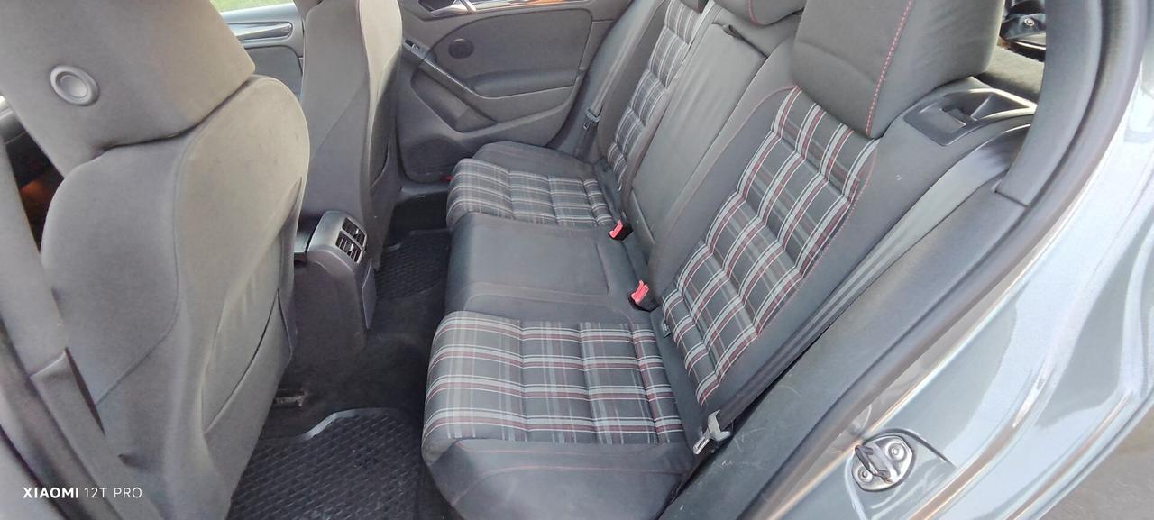 Volkswagen Golf GTI 2.0 TSI 5p. 210CV ORIGINALE