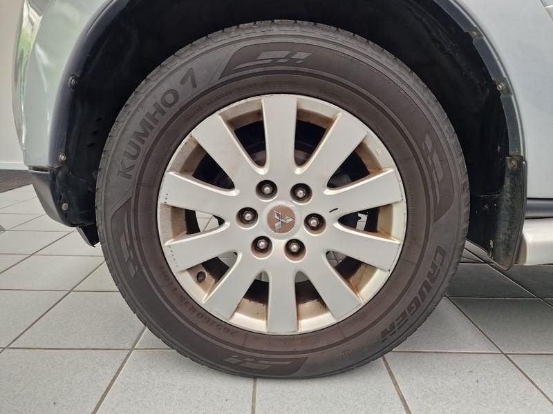 Mitsubishi Pajero Pajero 3.2 DI-D 16V 3p. Instyle AUTOCARRO N1 2 POSTI