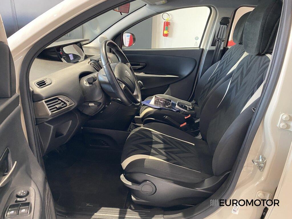 Lancia Ypsilon 5 Porte 1.2 Ecochic Silver