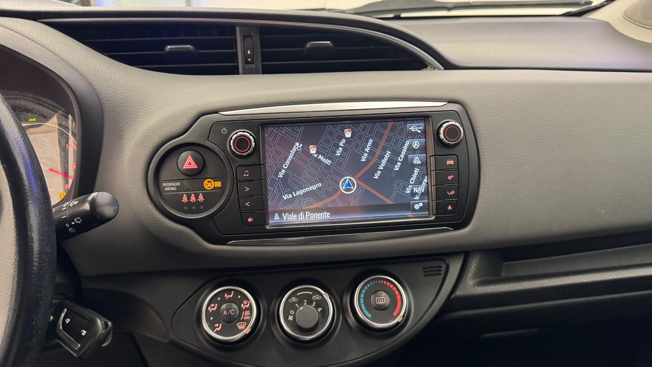 Toyota Yaris 1.4 D-4D 5 porte Lounge-2015