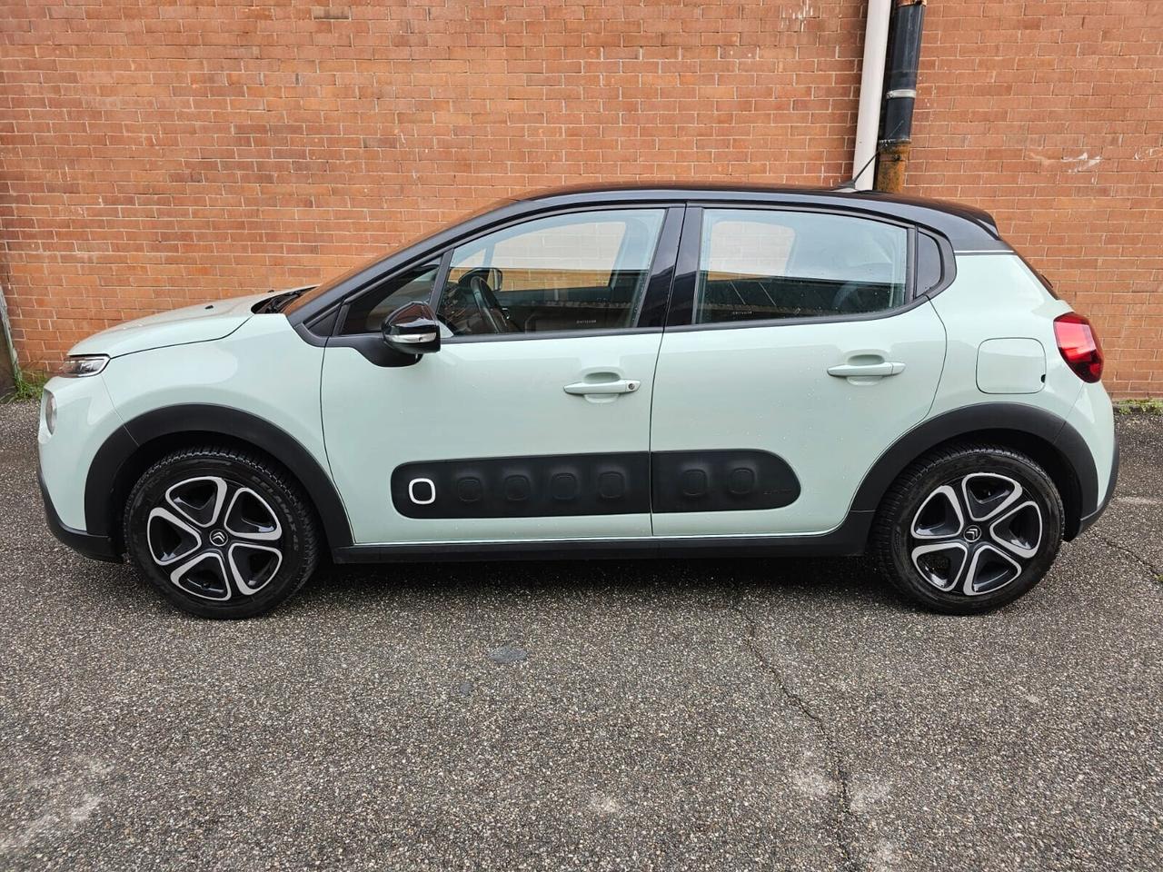 Citroen C3 PureTech 82 GPL Shine