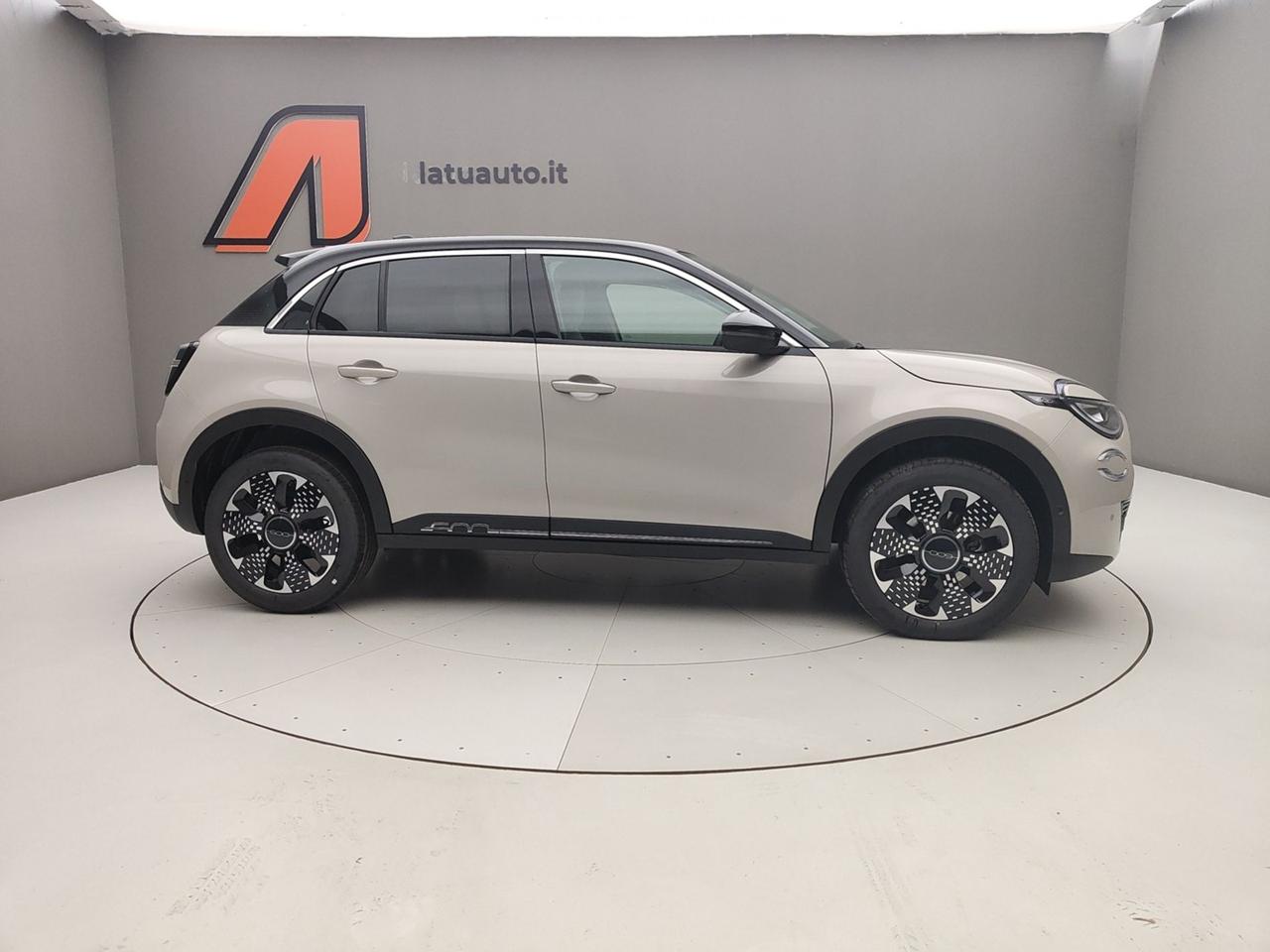 FIAT 600 IV 2023 1.2 MHEV 110CV DCT LA PRIMA