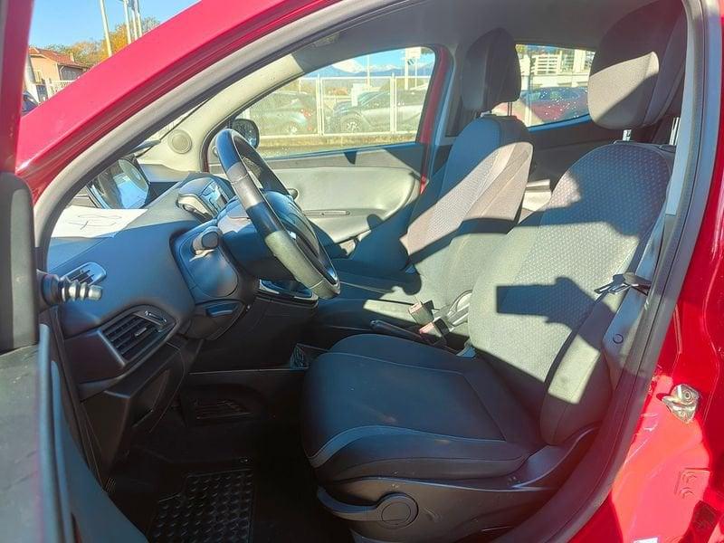 Lancia Ypsilon III 2015 5 Porte 1.2 Ecochic 69cv Gold my16
