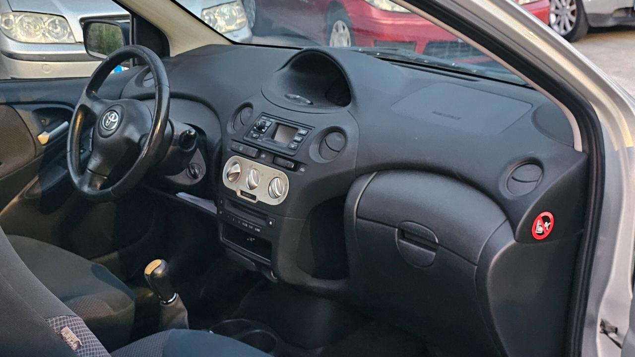 Toyota Yaris 1.0