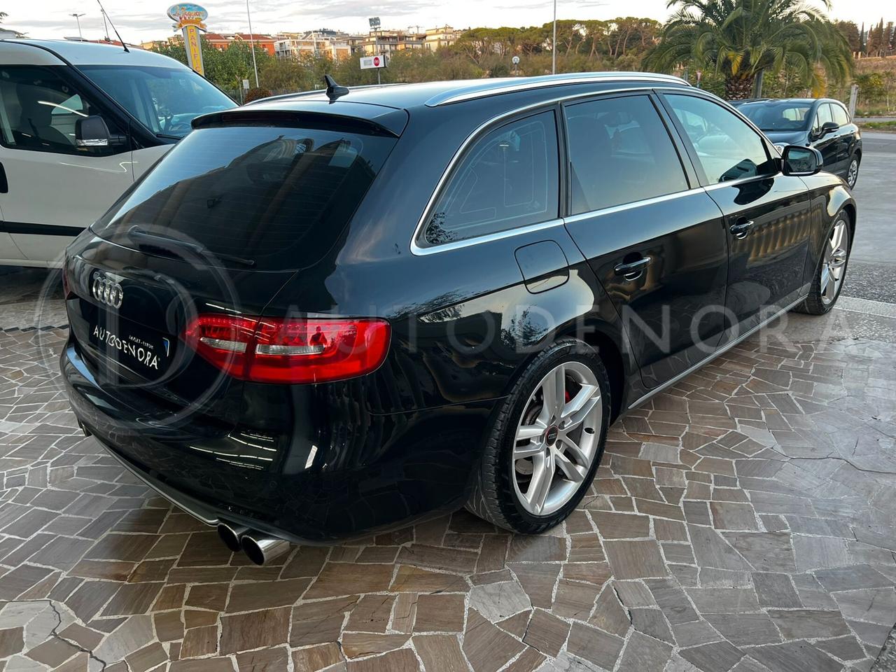 Audi A4 Avant 2.0 tdi quattro 177cv PELLE,XENO,NAVI