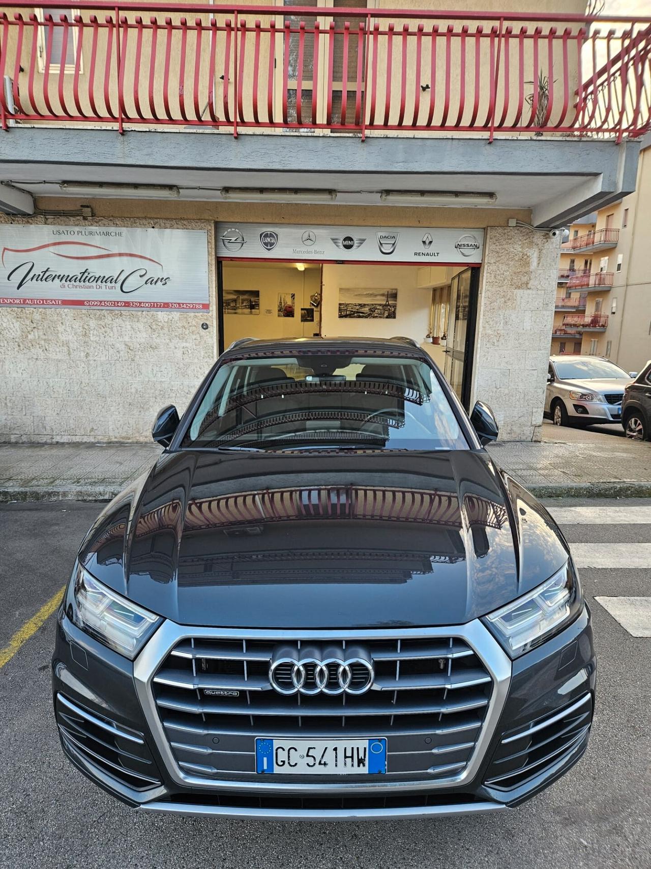 Audi Q5 2.0TDI Quattro 204CV 4x4 IVA ESPOSTA