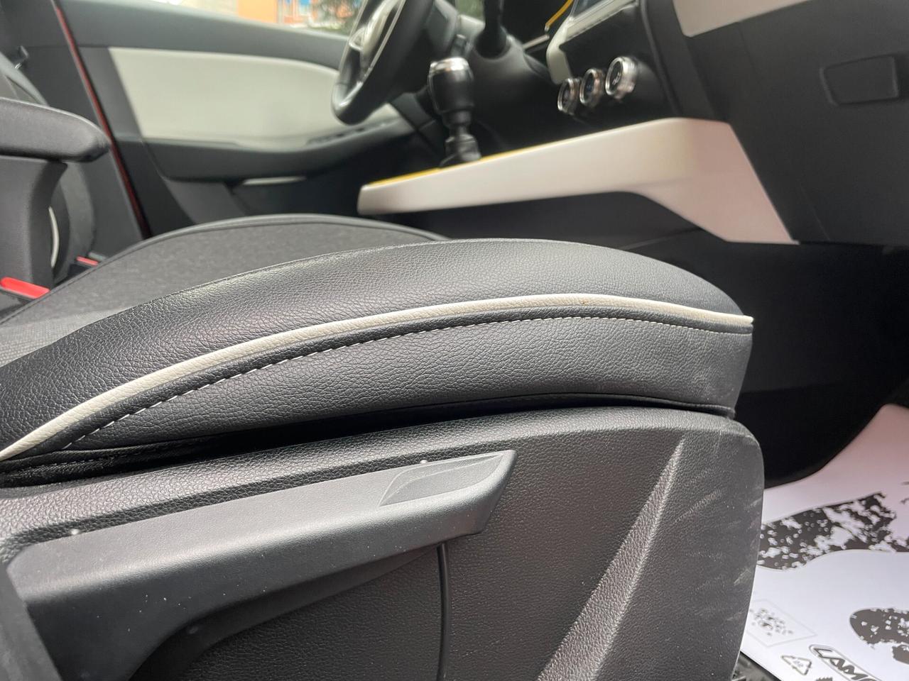 Renault Clio UNICO PROPRIETARIO - NEOPATENTATI