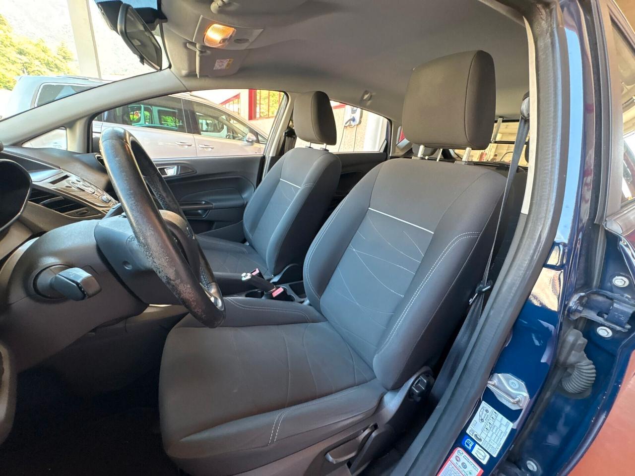 Ford Fiesta 1.5 autocarro 5 p.