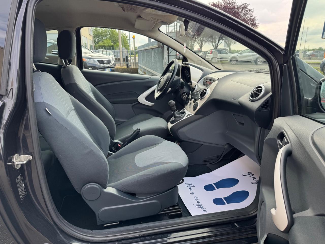Ford Ka 1.2 8V 69CV Titanium Ok Neopatentati