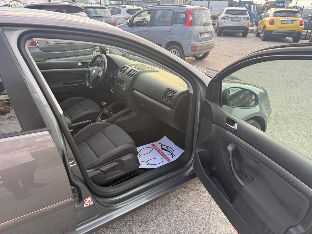 Volkswagen Golf 1.9 TDI 5p. Sportline
