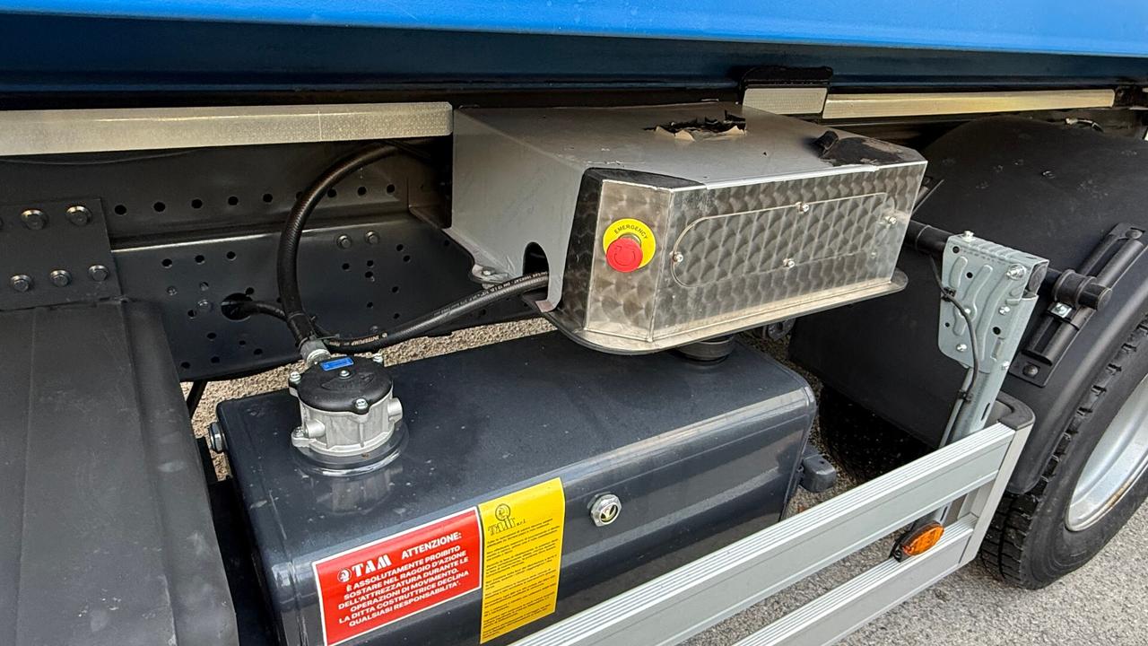 Iveco EUROCARGO SCARRABILE NUOVO MARCA TAM