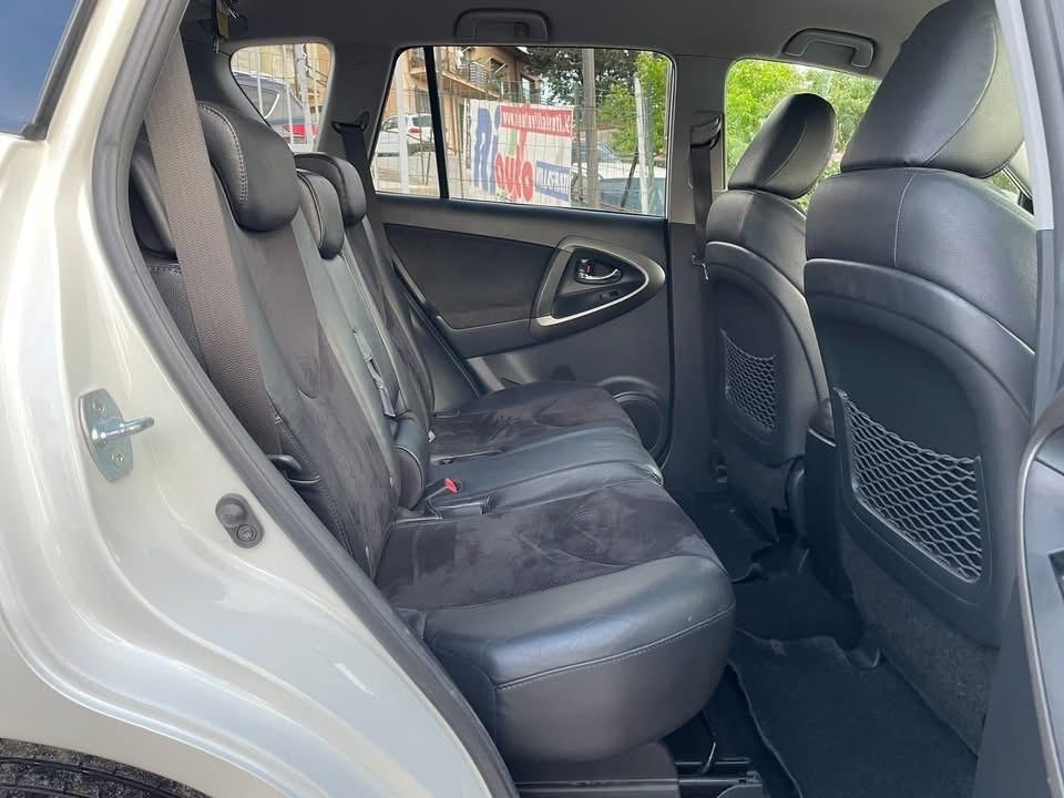 TOYOTA RAV4. 2.2 d4d 150 cv