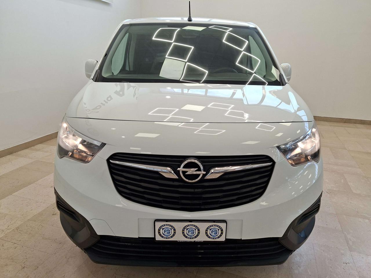 Opel COMBO 1.5 DIESEL 3 POSTI FURGONE € 9.900,00+IVA