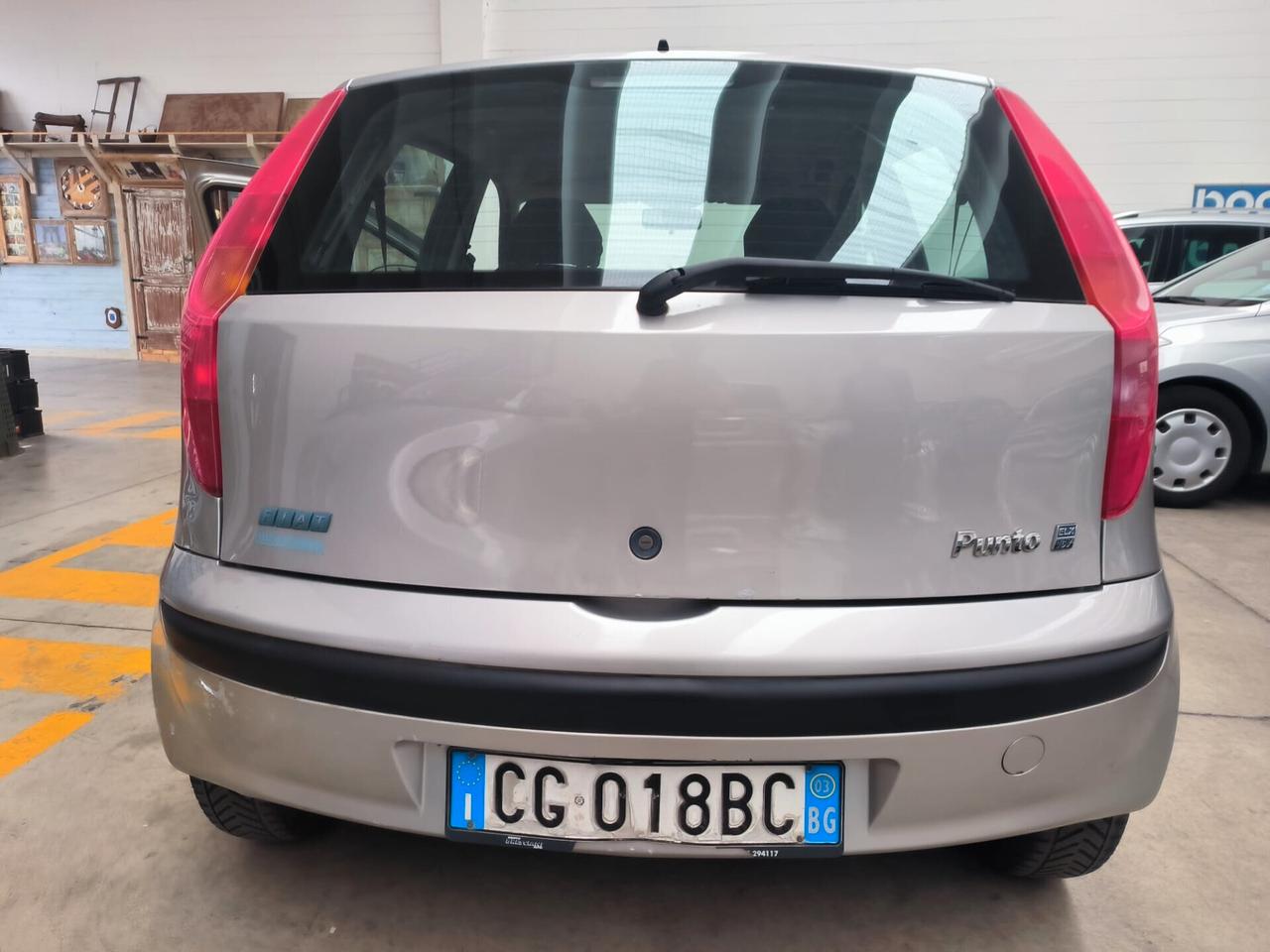 Fiat Punto 5 porte 1.2 bz-59kw/04-2003