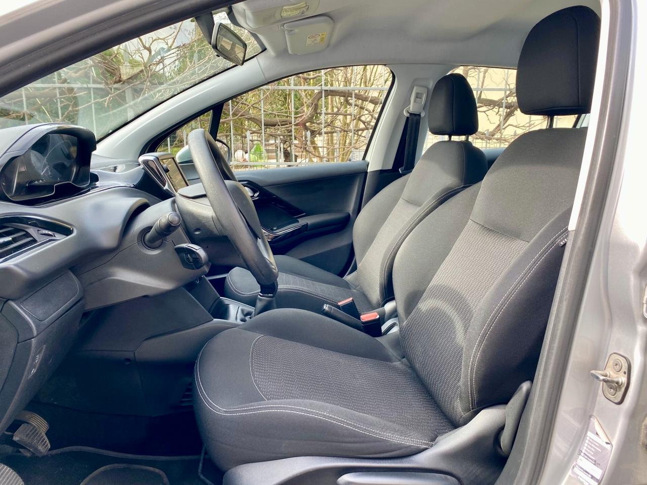 Peugeot 208 5p 1.2 puretech Active 82cv Distribuzione fatta!