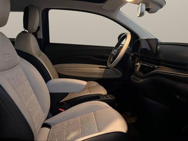 FIAT 500C Cabrio 42 kWh La Prima 320 Km autonomia