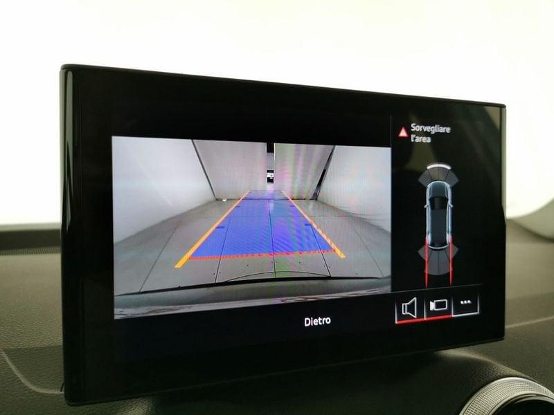 Audi Q2 35 2.0 tdi Identity Black s-tronic