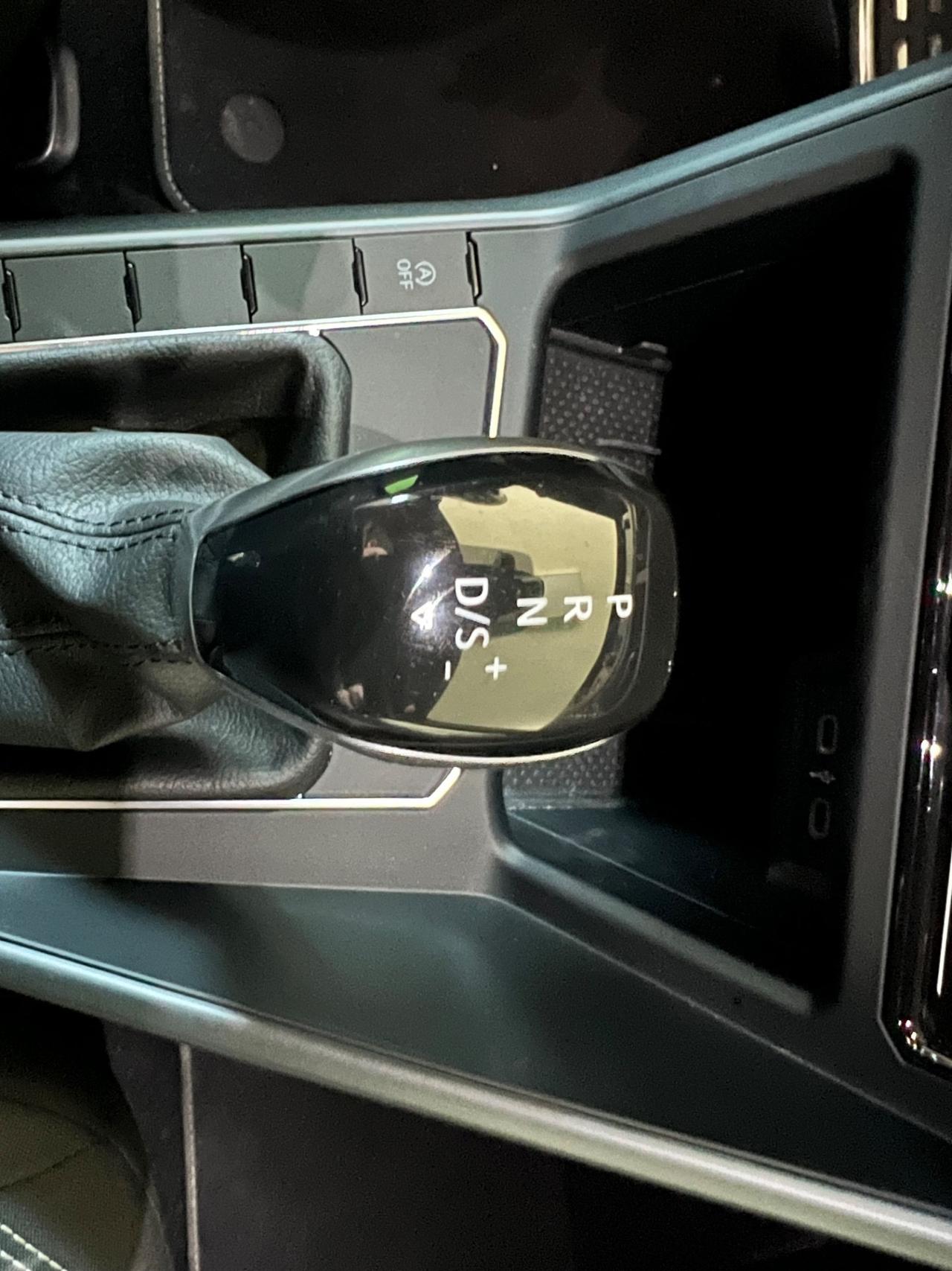 Volkswagen Taigo 1.0 TSI 115 CV DSG R-Line