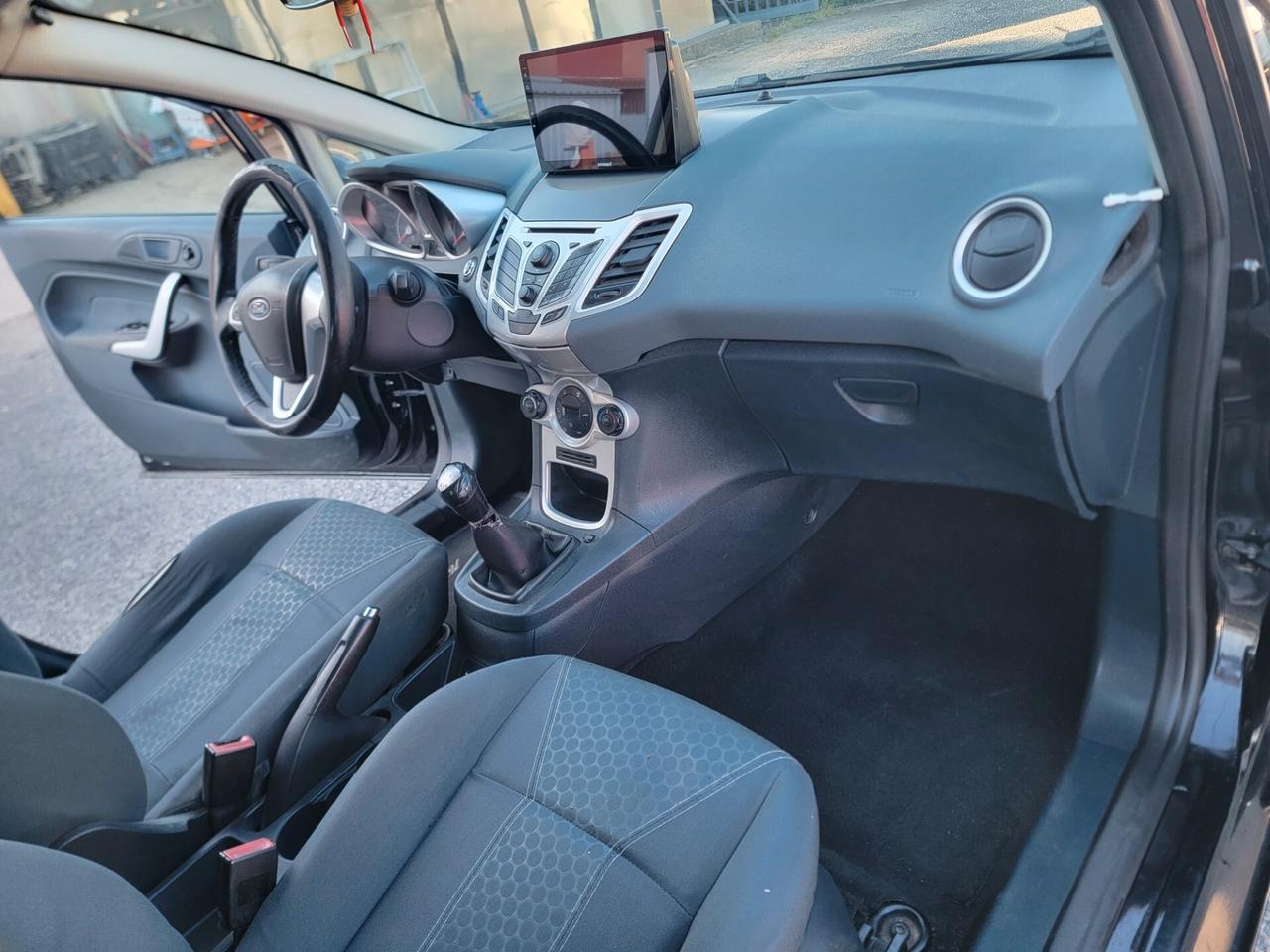 Ford Fiesta 1.4 TDCi 5p. Titanium GARANZIA