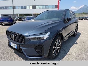 VOLVO XC60 B4 (d) AWD automatico Plus Dark