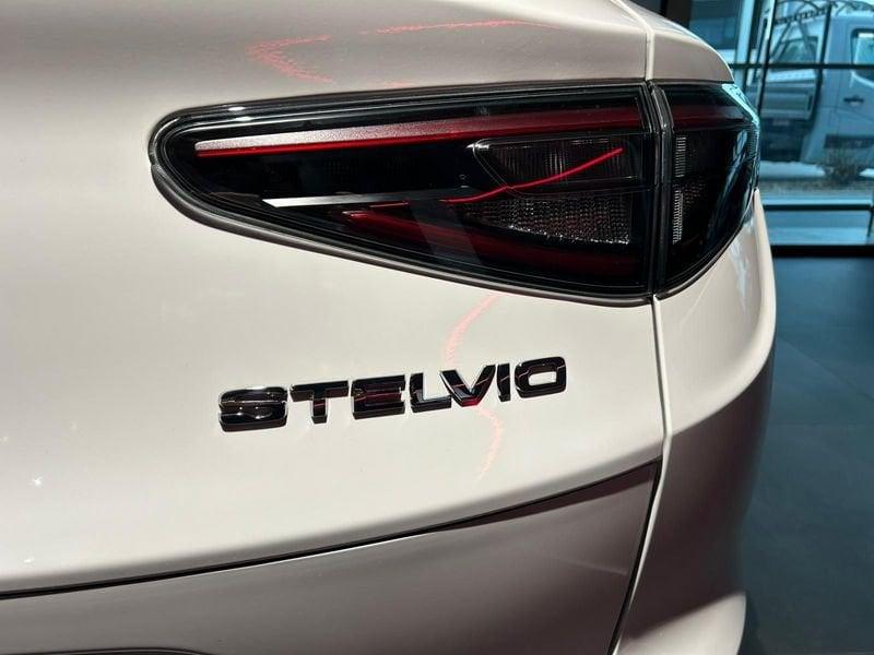 Alfa Romeo Stelvio 2.2 t Tributo Italiano Q4 210cv auto
