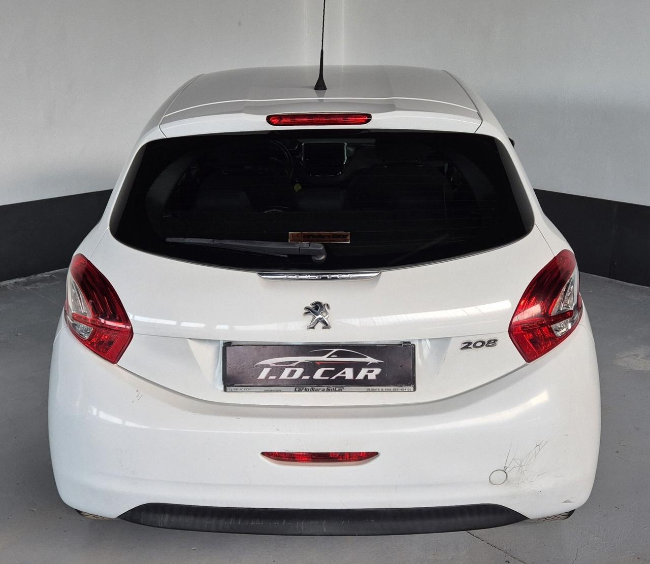 Peugeot 208 PureTech 82 5 porte Allure