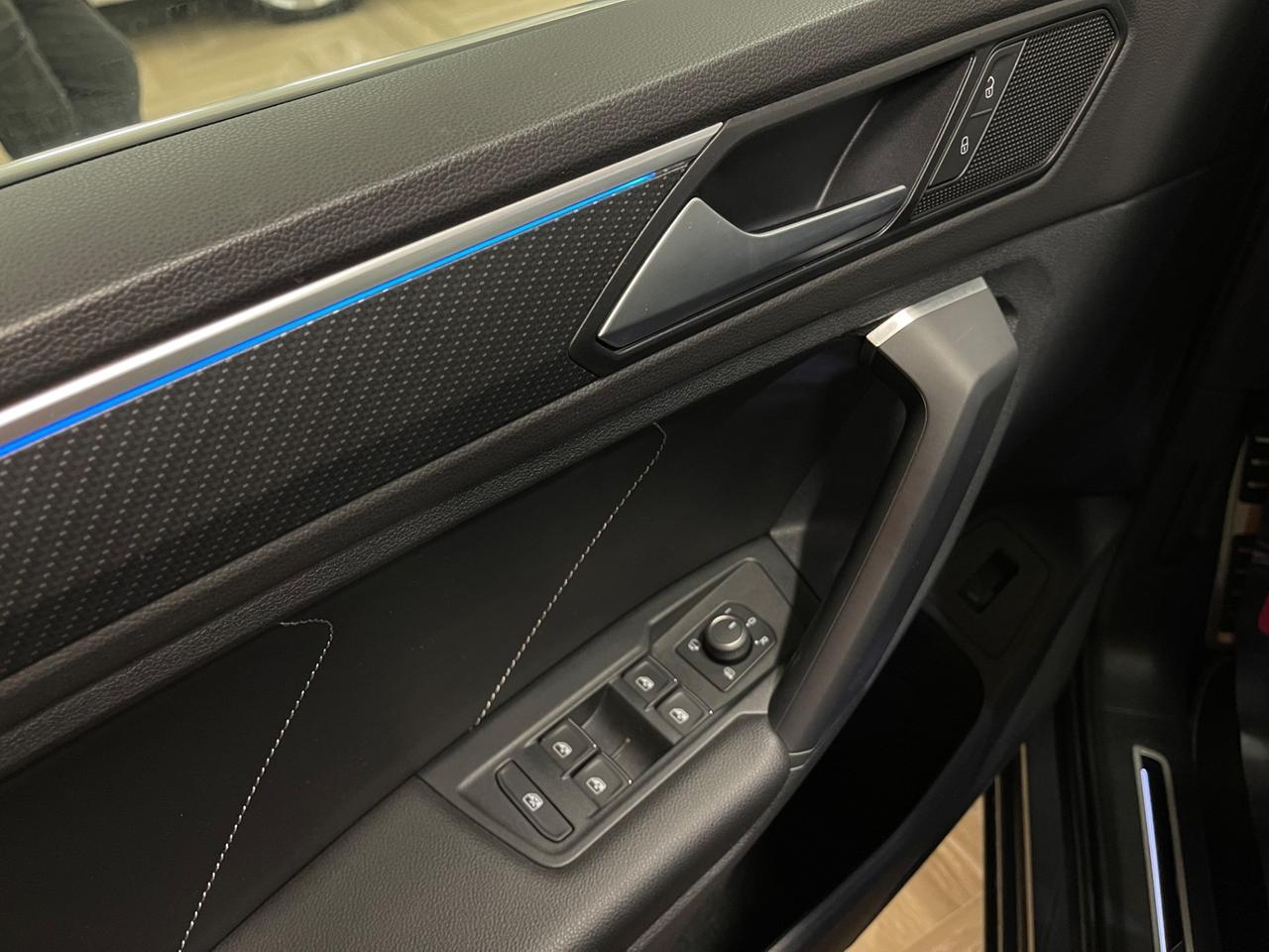 VOLKSWAGEN TIGUAN 2.0 TDI R-Line 4MOTION 2021