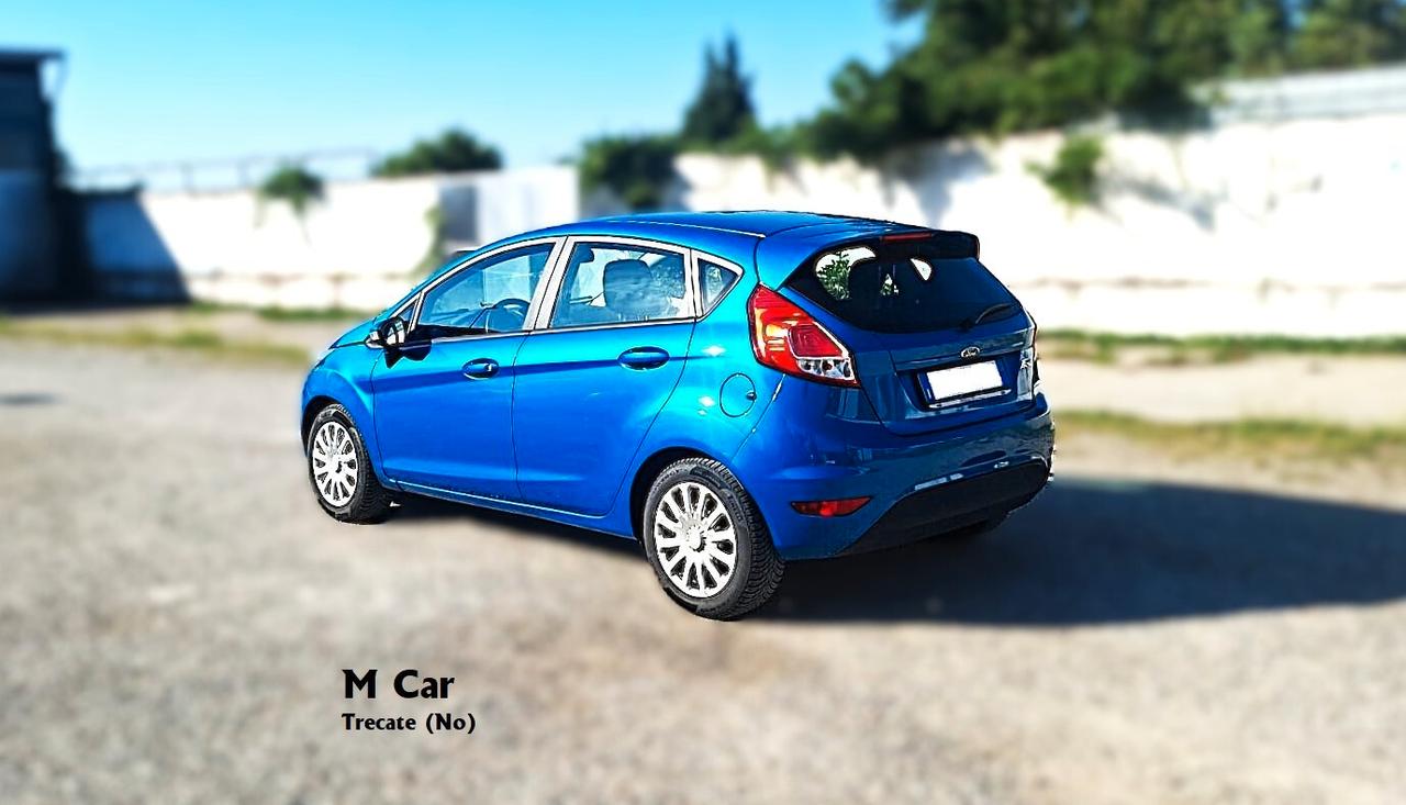 Ford Fiesta 1.2 60CV 5 porte Black & White Edition