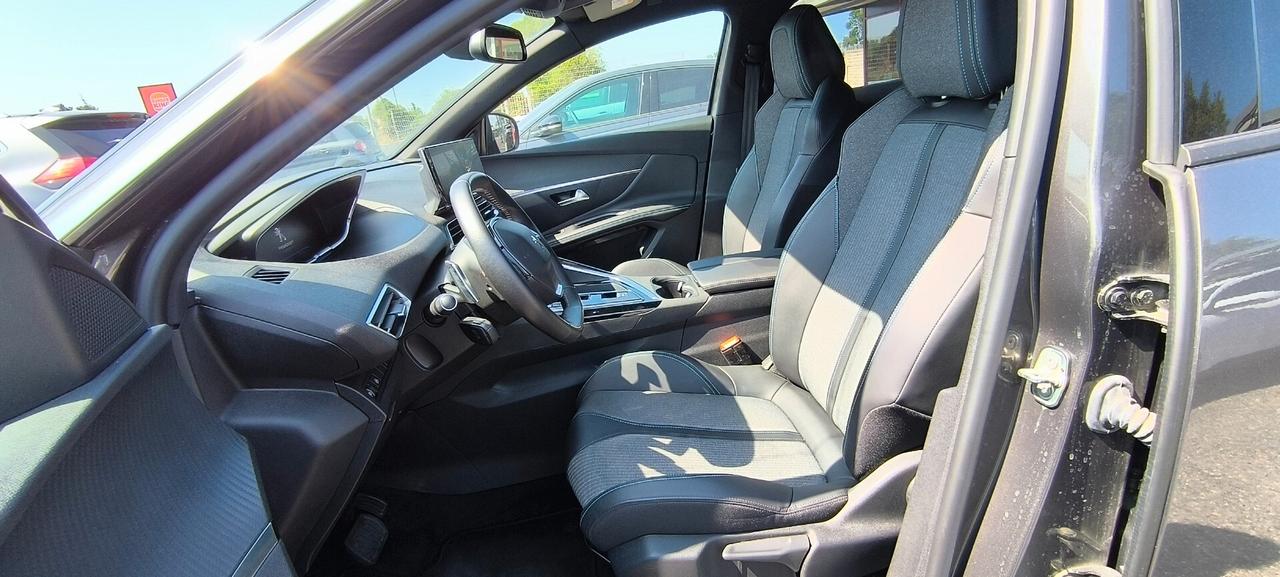 Peugeot 3008 BlueHDi 130 S&S EAT8 ALLURE 360 NAVI VIRTUAL LED