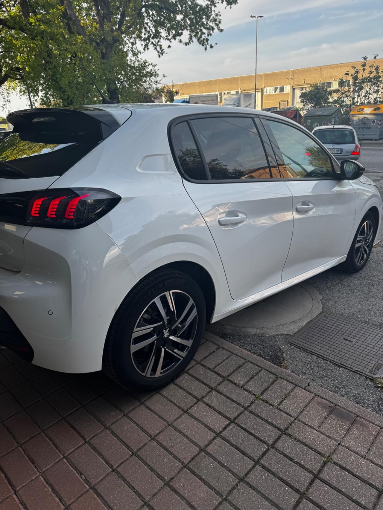 Peugeot 208 PureTech 100 Stop&Start 5 porte Allure Pack