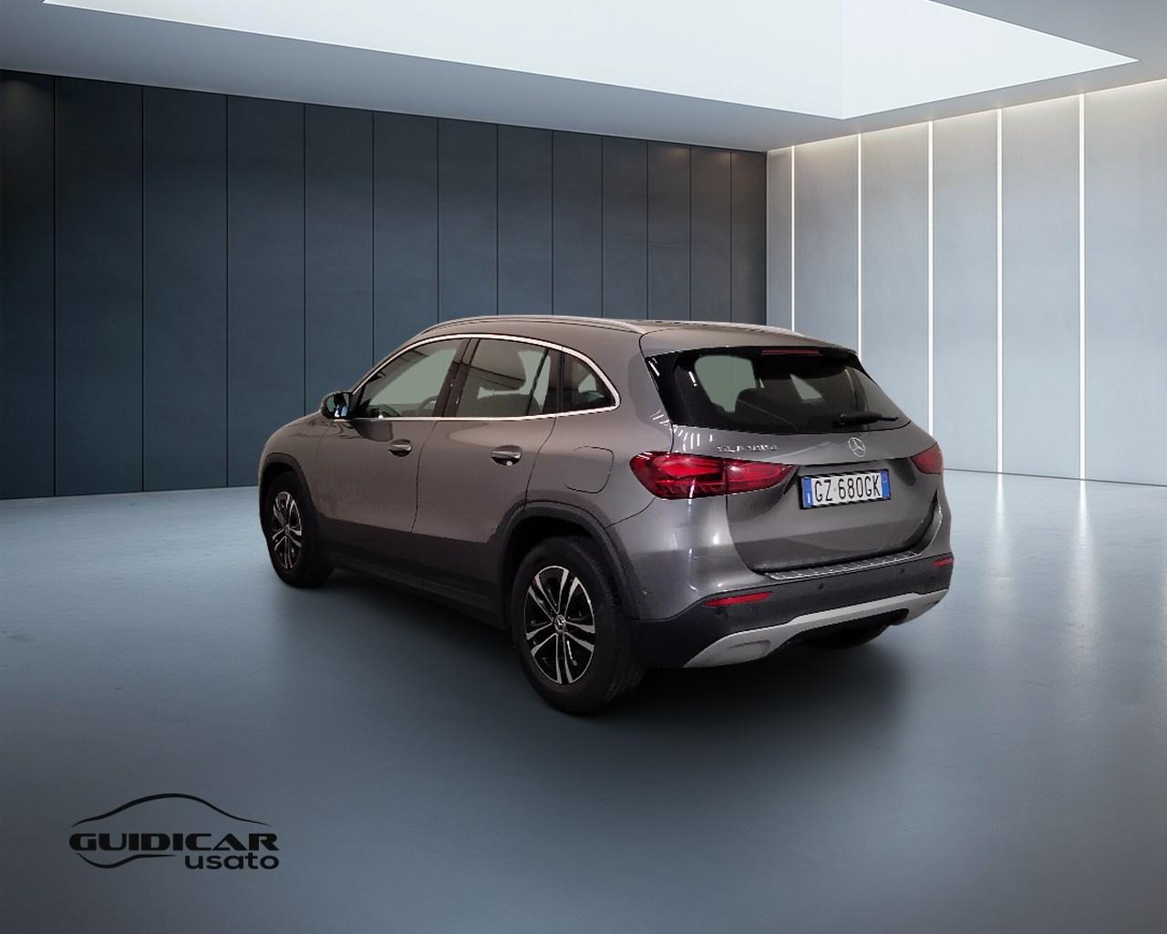 Mercedes-Benz GLA-H247 2023 - GLA 180 d Advanced auto