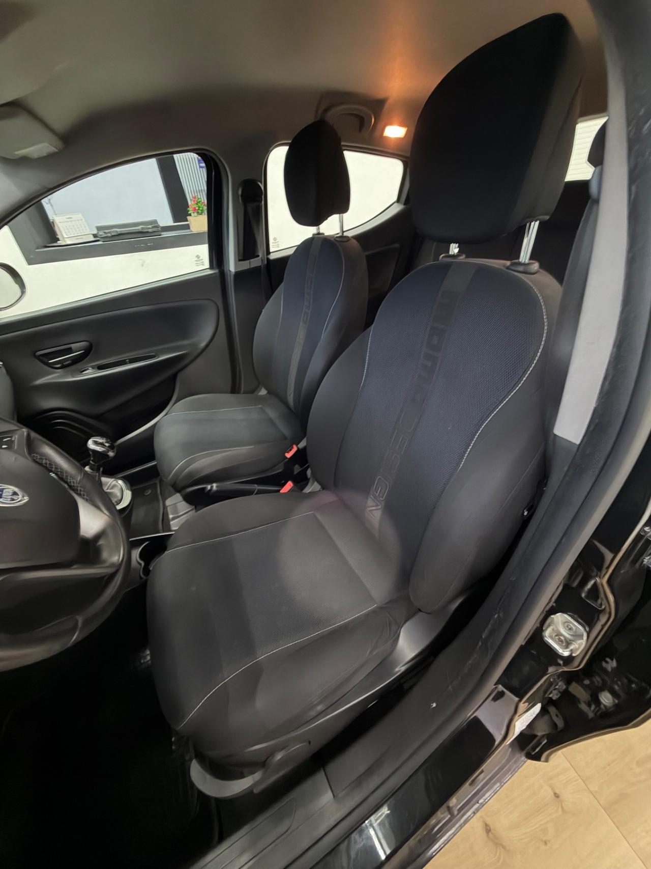 Lancia Ypsilon 1.3 MJT 16V 95 CV 5 porte S&S Platinum