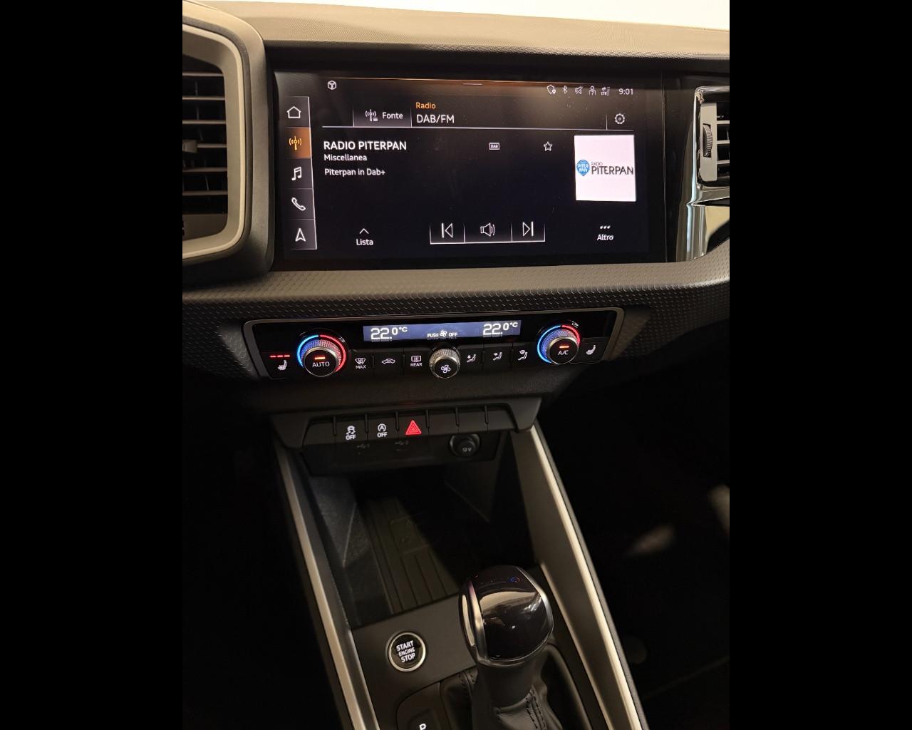 AUDI A1 SPORTBACK 25 TFSI S-TRONIC ADVANCED