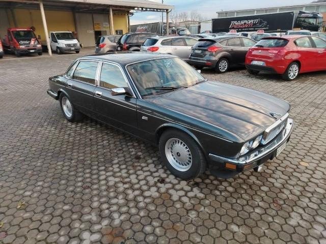 Jaguar XJ6 4.0 Daimler cat.