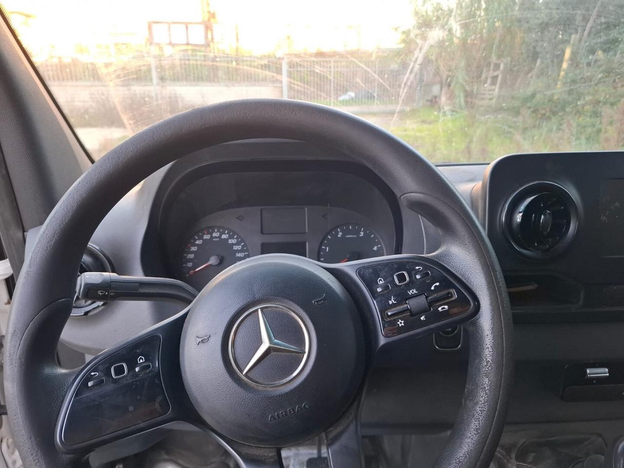 MERCEDES SPRING 314 2020 NO SINITRATO MOTORE FUSO